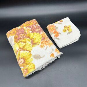 Vintage Floral Bath Towel Washcloth Set 1970s Dundee USA Yellow Orange Flowers